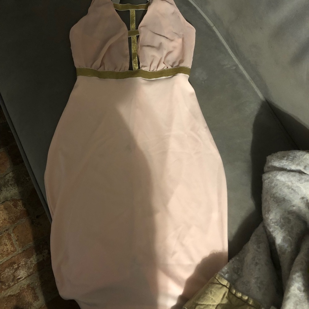 Light pink dress⭐️🌸💕💋 - Picture 3 of 4